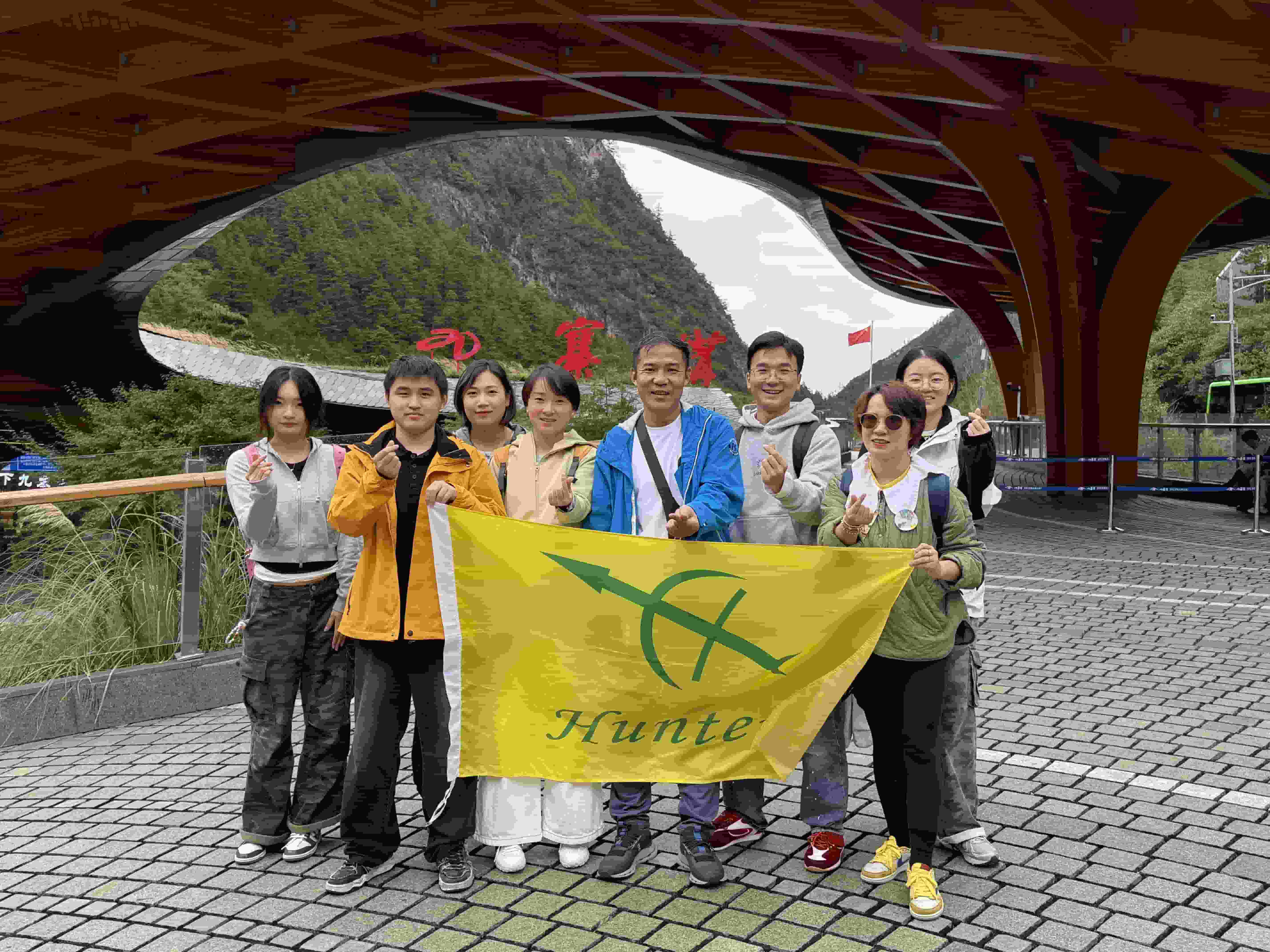 فراتر از کوه ها و دریاها، متحد کردن صنایع دستی | مستند سفر ساختمان تیمی 